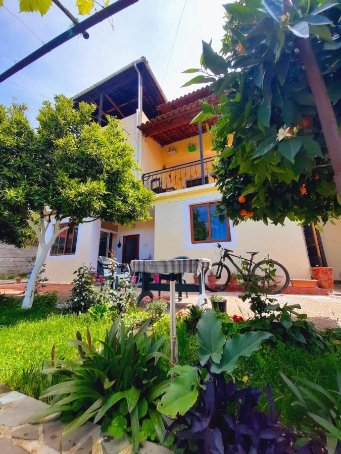 Guest House Noah&Kristel Берат Экстерьер фото