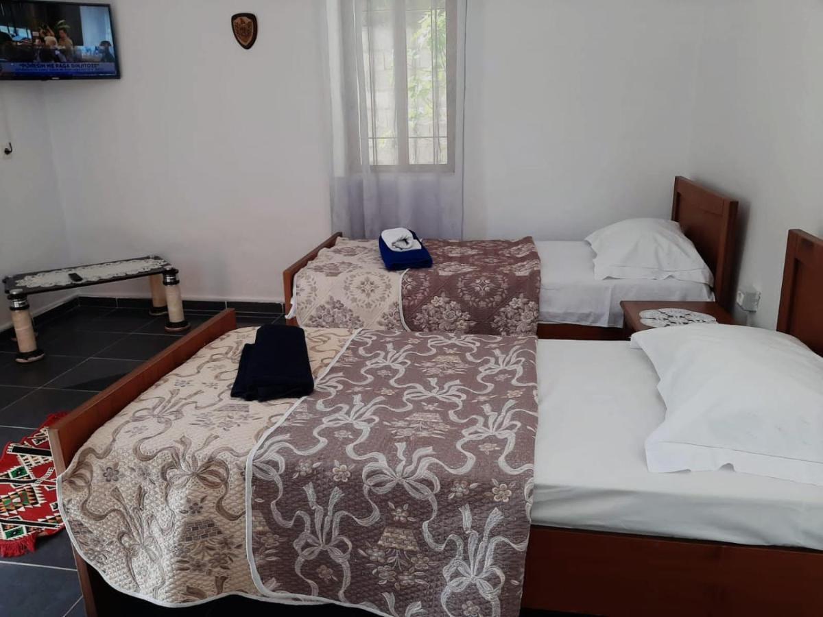 Guest House Noah&Kristel Берат Экстерьер фото